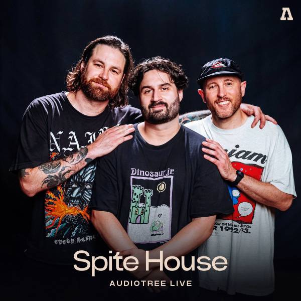 Session live pour Spite House