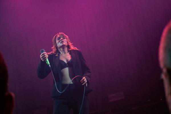 Billy Nomates à Bruxelles (Botanique), le 06-04-2023, par Nicolas Lambinet — 19 sur 32