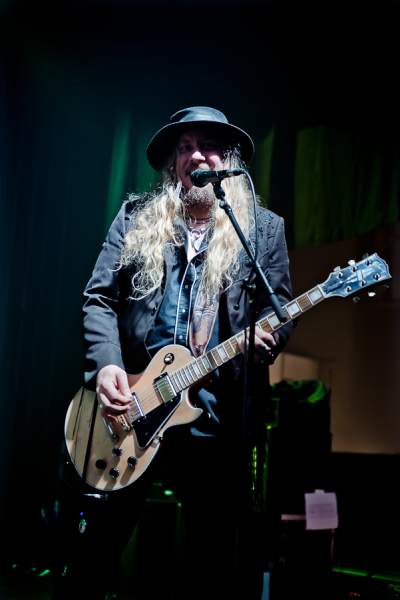 Korpiklaani à Bomal-sur-Ourthe (Durbuy Rock Festival), le 12-05-2023, par Fred — 15 sur 17
