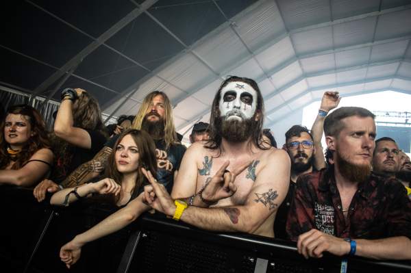 Hellfestivaliers à Clisson (Hellfest Open Air), le 18-06-2023, par Nicolas Lambinet — 14 sur 37
