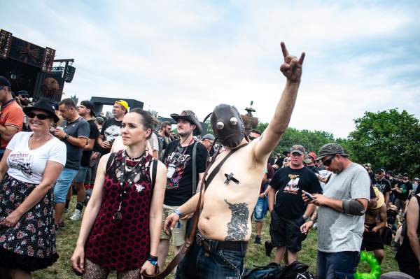 Hellfestivaliers à Clisson (Hellfest Open Air), le 18-06-2023, par Nicolas Lambinet — 31 sur 37