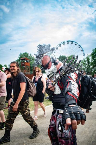 Hellfestivaliers à Clisson (Hellfest Open Air), le 18-06-2023, par Nicolas Lambinet — 37 sur 37