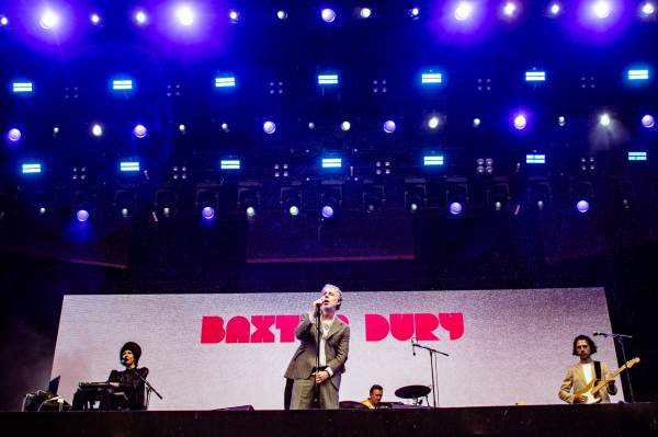 Baxter Dury à Lokeren (Grote Kaai), le 08-08-2023, par Nicolas Lambinet — 11 sur 32