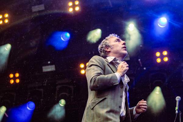 Baxter Dury à Lokeren (Grote Kaai), le 08-08-2023, par Nicolas Lambinet — 24 sur 32