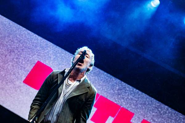 Baxter Dury à Lokeren (Grote Kaai), le 08-08-2023, par Nicolas Lambinet — 28 sur 32