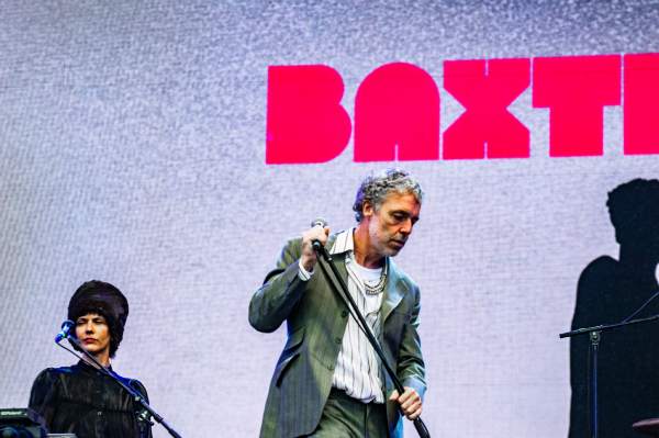 Baxter Dury à Lokeren (Grote Kaai), le 08-08-2023, par Nicolas Lambinet — 4 sur 32