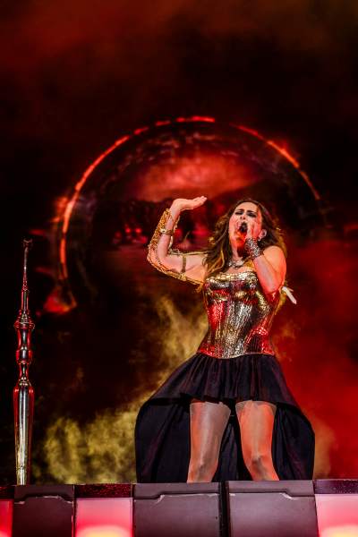 Within Temptation à Lokeren (Grote Kaai), le 06-08-2023, par Jürgen Bruynooghe — 24 sur 36