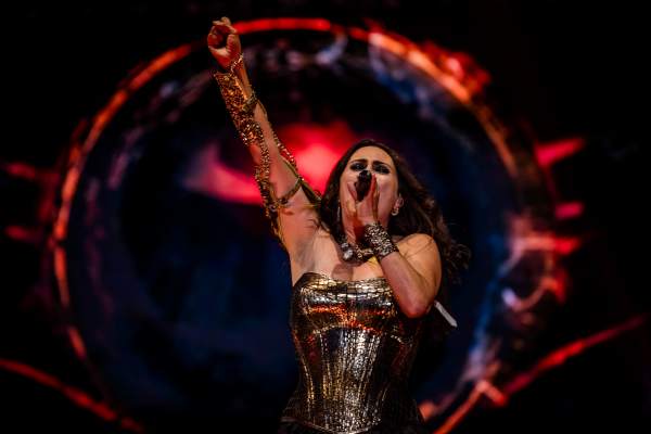 Within Temptation à Lokeren (Grote Kaai), le 06-08-2023, par Jürgen Bruynooghe — 28 sur 36
