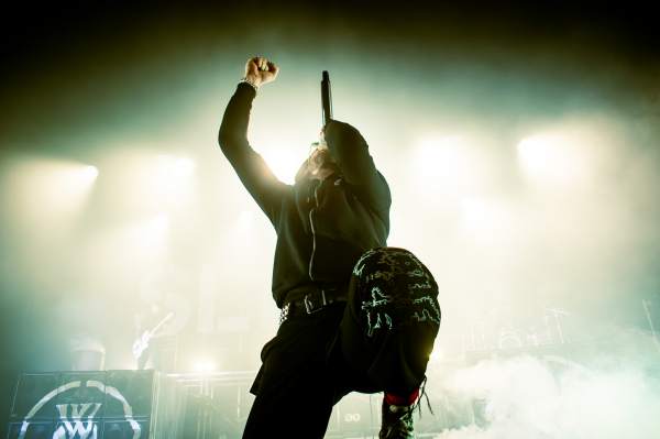 While She Sleeps à Bruxelles (Ancienne Belgique), le 28-09-2023, par Nicolas Lambinet — 6 sur 19