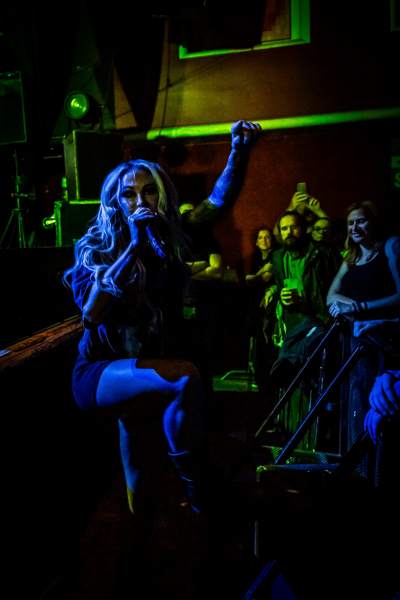 Butcher Babies à Lille (Le Splendid), le 06-11-2023, par Aurore Belot — 12 sur 16