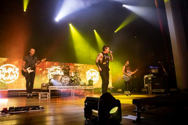 Simple Plan à Anvers (De Roma), le 07-02-2024, par Jürgen Bruynooghe — 31 sur 38