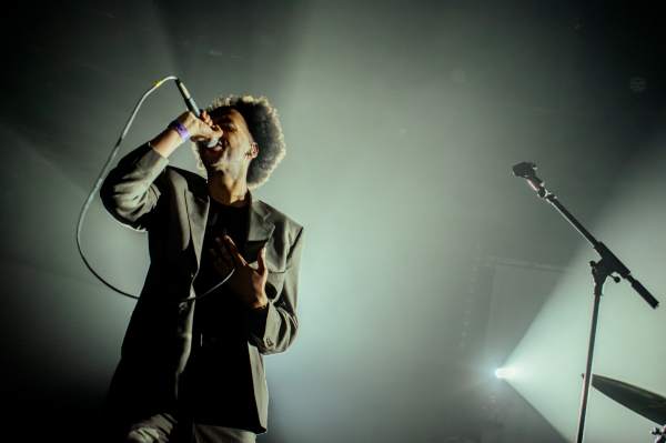 Youniss à Bruxelles (Botanique), le 03-05-2024, par Nicolas Lambinet — 7 sur 11