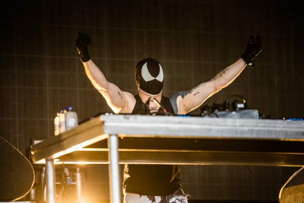 The Bloody Beetroots à Ysselsteyn (Jera on Air), le 30-06-2024, par Jürgen Bruynooghe — 2 sur 14