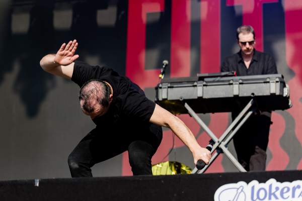 Future Islands à Lokeren (Lokerse Feesten), le 05-08-2024, par Jürgen Bruynooghe — 15 sur 26