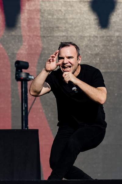 Future Islands à Lokeren (Lokerse Feesten), le 05-08-2024, par Jürgen Bruynooghe — 7 sur 26