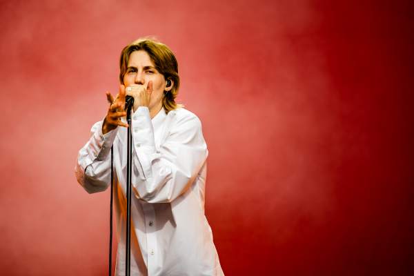 Whispering Sons à Lokeren (Lokerse Feesten), le 10-08-2024, par Jürgen Bruynooghe — 21 sur 35
