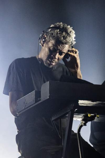 Massive Attack à Lokeren (Lokerse Feesten), le 10-08-2024, par Jürgen Bruynooghe — 14 sur 41