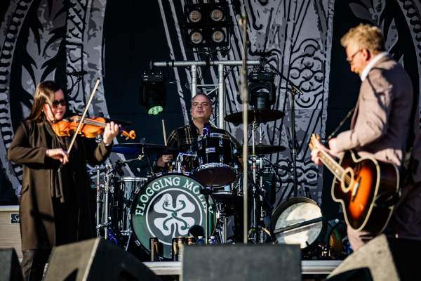 Flogging Molly à Charleville-Mézières (Cabaret Vert), le 15-08-2024, par Jürgen Bruynooghe — 27 sur 37
