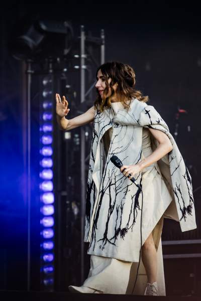PJ Harvey à Charleville-Mézières (Cabaret Vert), le 15-08-2024, par Jürgen Bruynooghe — 19 sur 27
