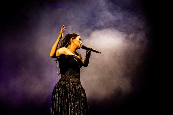Within Temptation à Anvers (Lotto Arena), le 04-10-2024, par Jürgen Bruynooghe — 10 sur 49