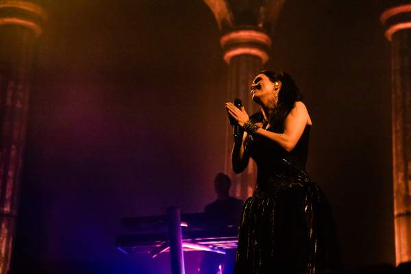 Within Temptation à Anvers (Lotto Arena), le 04-10-2024, par Jürgen Bruynooghe — 21 sur 49