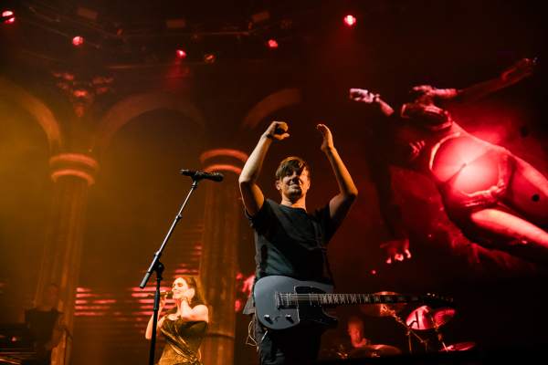 Within Temptation à Anvers (Lotto Arena), le 04-10-2024, par Jürgen Bruynooghe — 22 sur 49