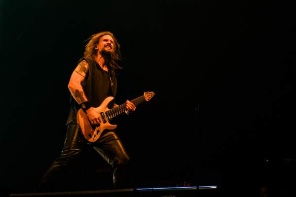 Within Temptation à Anvers (Lotto Arena), le 04-10-2024, par Jürgen Bruynooghe — 26 sur 49