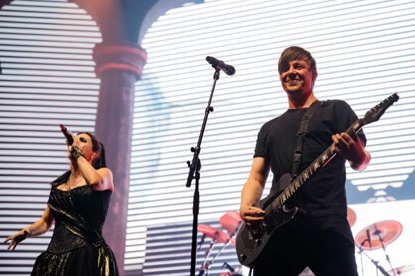 Within Temptation à Anvers (Lotto Arena), le 04-10-2024, par Jürgen Bruynooghe — 29 sur 49