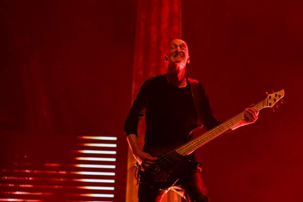 Within Temptation à Anvers (Lotto Arena), le 04-10-2024, par Jürgen Bruynooghe — 38 sur 49