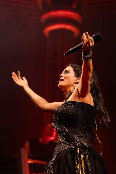 Within Temptation à Anvers (Lotto Arena), le 04-10-2024, par Jürgen Bruynooghe — 39 sur 49