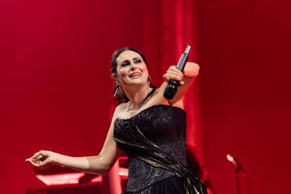 Within Temptation à Anvers (Lotto Arena), le 04-10-2024, par Jürgen Bruynooghe — 41 sur 49