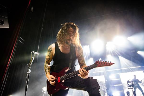 Bury Tomorrow à Bruxelles (Ancienne Belgique), le 01-12-2024, par Jürgen Bruynooghe — 45 sur 49