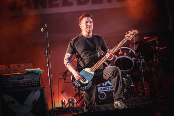 Janez Detd à Louvain (Beleuvenissen), le 25-07-2025, par Klankbild — 11 sur 20