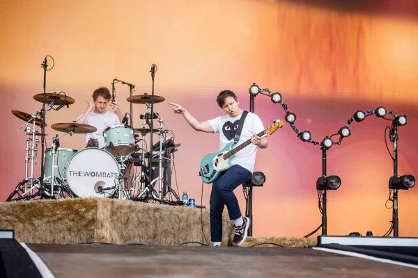 The Wombats à Tienen (Suikerrock), le 02-08-2025, par Jürgen Bruynooghe — 21 sur 33