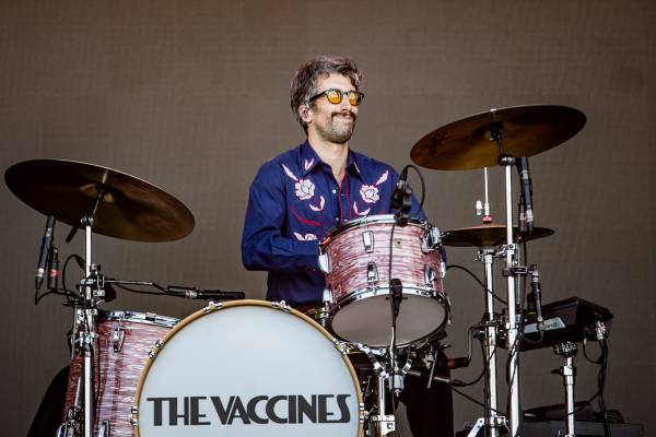 The Vaccines à Tienen (Suikerrock), le 02-08-2025, par Jürgen Bruynooghe — 14 sur 26