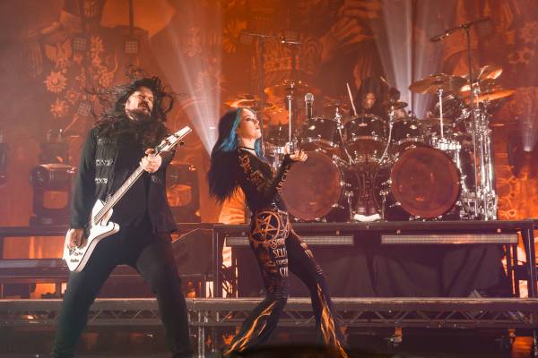 Arch Enemy à Bruxelles (Ancienne Belgique), le 04-11-2025, par Jürgen Bruynooghe — 22 sur 39
