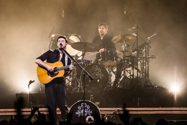 Mumford & Sons à Antwerpen (AFAS Dome), le 13-11-2025, par Jürgen Bruynooghe — 18 sur 28