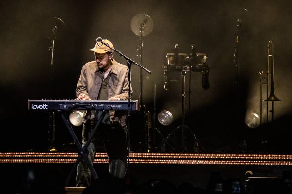 Mumford & Sons à Antwerpen (AFAS Dome), le 13-11-2025, par Jürgen Bruynooghe — 19 sur 28