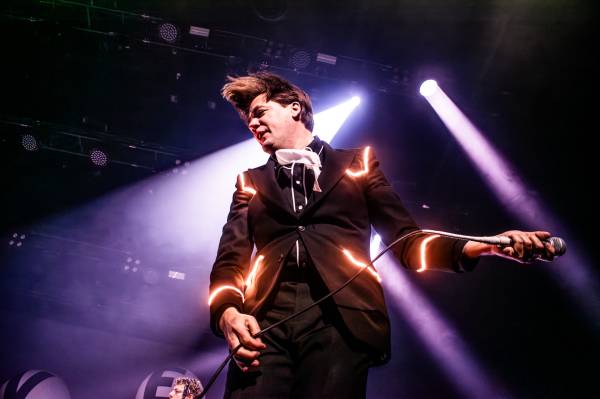 The Hives à Bruxelles (Forest National), le 19-11-2025, par Nicolas Lambinet — 3 sur 32