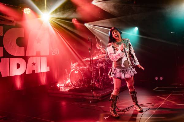 Ecca Vandal à Bruxelles (Ancienne Belgique), le 08-09-2026, par Jürgen Bruynooghe — 29 sur 40