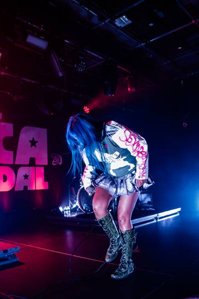 Ecca Vandal à Bruxelles (Ancienne Belgique), le 08-09-2026, par Jürgen Bruynooghe — 33 sur 40
