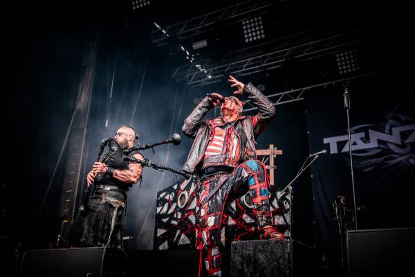Tanzwut à Bomal-sur-Ourthe (Durbuy Rock Festival), le 18-04-2026, par Fred — 5 sur 17